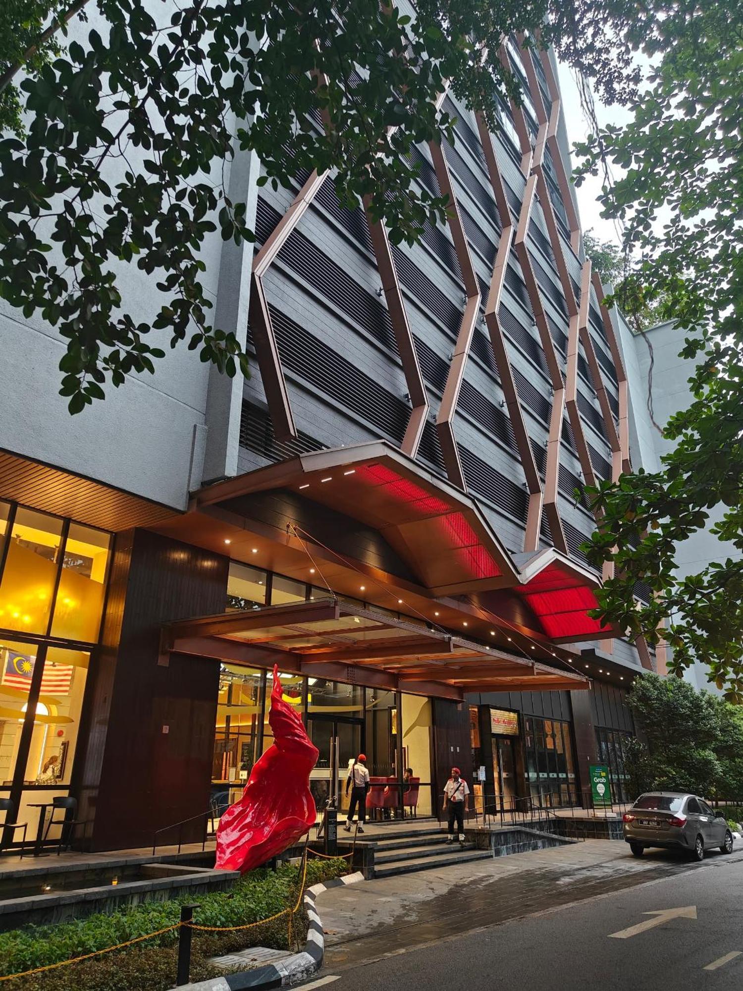 Scarletz Suites Twin Tower Klcc Kuala Lumpur By Okidoki Exterior foto